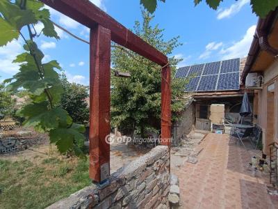 Eladó családi ház Kiskunlacháza