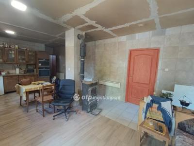 Eladó családi ház Kiskunlacháza