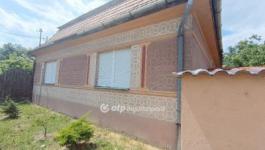 Eladó családi ház Kiskunlacháza