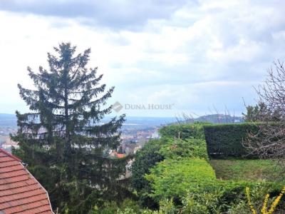 Eladó családi ház Pécs