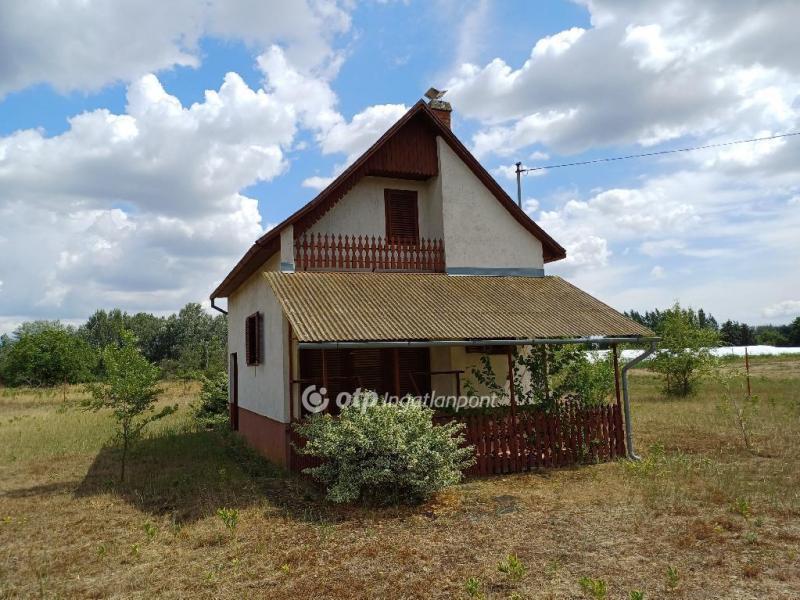 Eladó nyaraló Csongrád