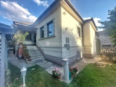 Eladó családi ház Budapest