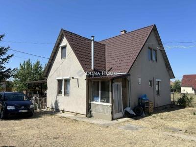 Eladó családi ház Inárcs
