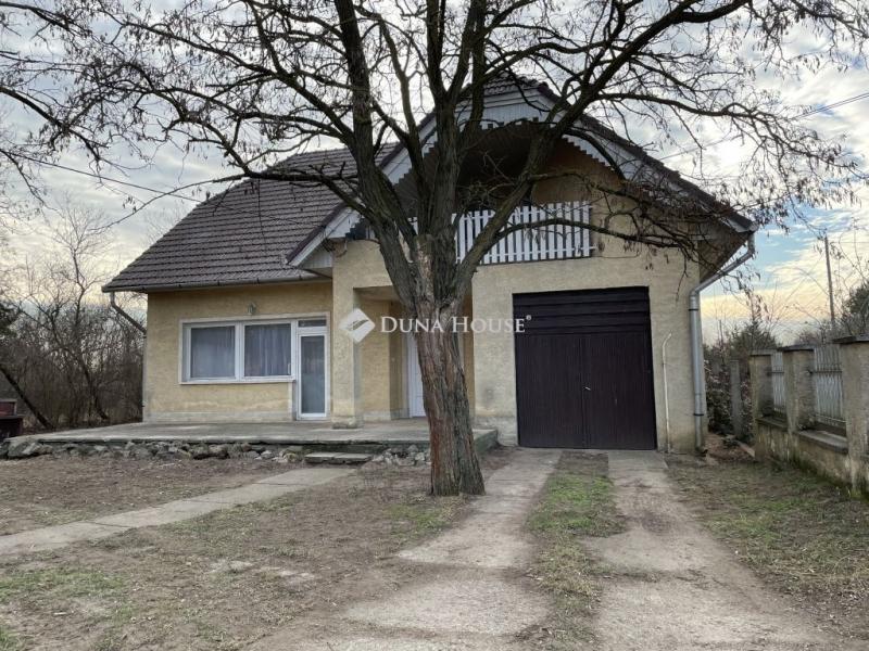 Eladó családi ház Erdőkertes