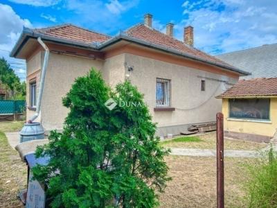 Eladó családi ház Vecsés