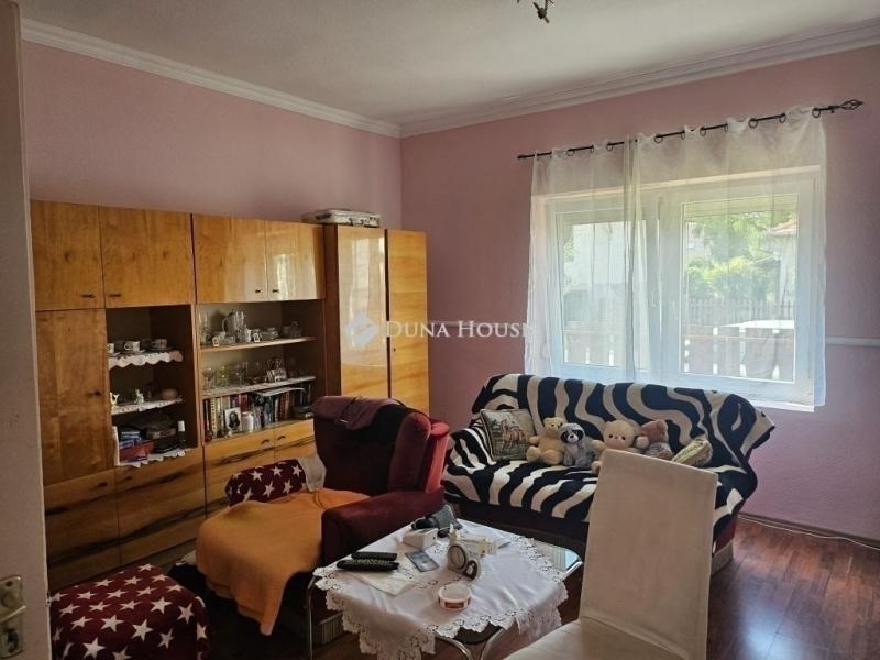 Eladó lakás Vecsés