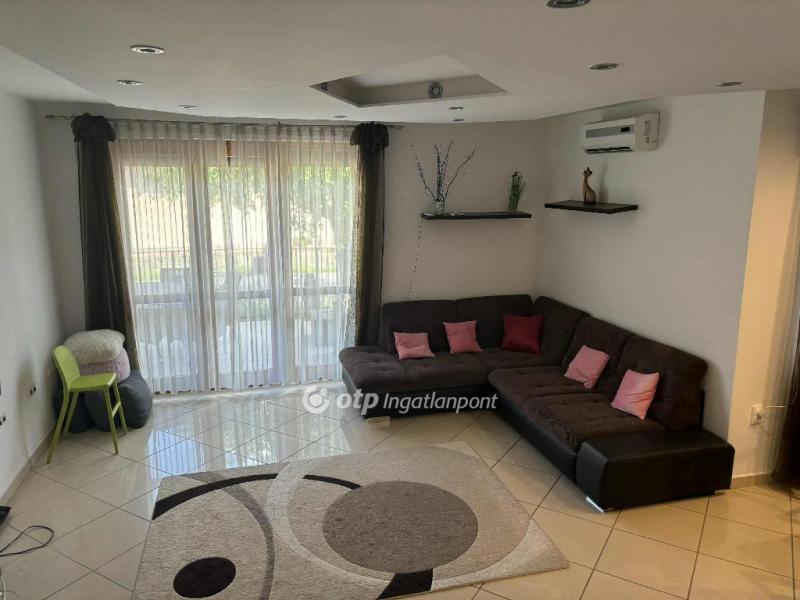 Eladó sorház Hajdúszoboszló