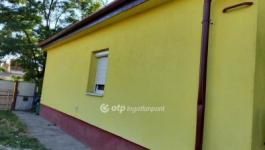 Eladó családi ház Tura