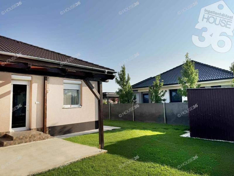 Eladó családi ház Kecskemét