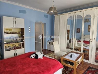 Eladó lakás Vecsés