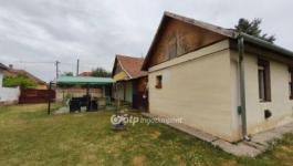 Eladó családi ház Csongrád