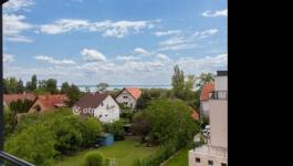 Eladó lakás Balatonkenese