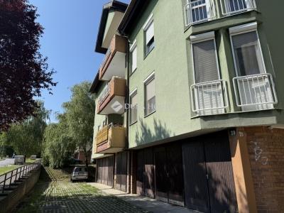 Eladó lakás Pécs