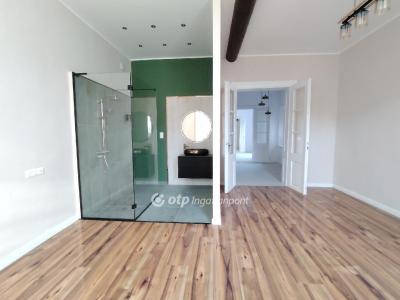 Eladó családi ház Véménd