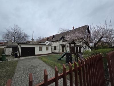 Eladó családi ház Budapest