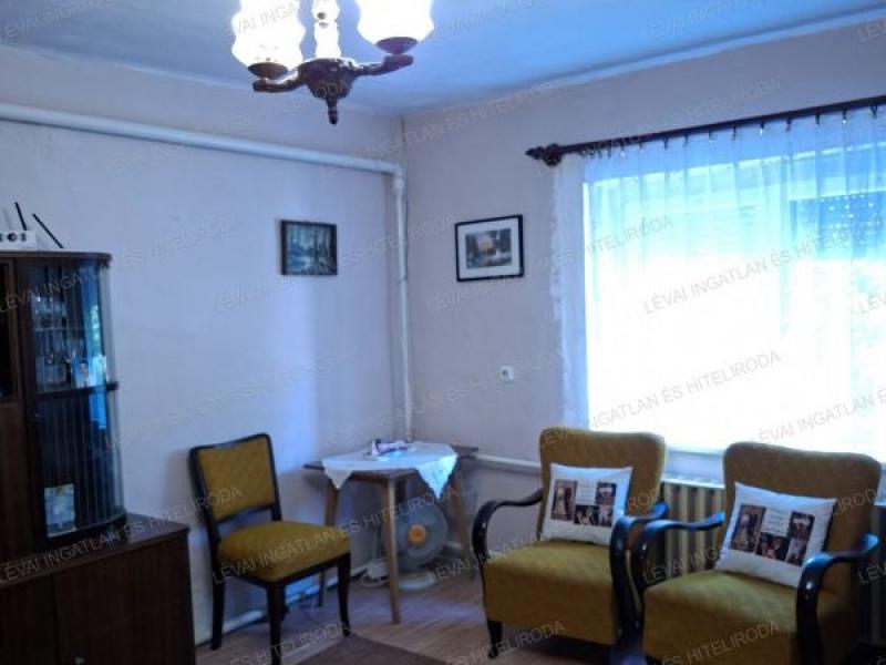 Eladó családi ház Békéscsaba