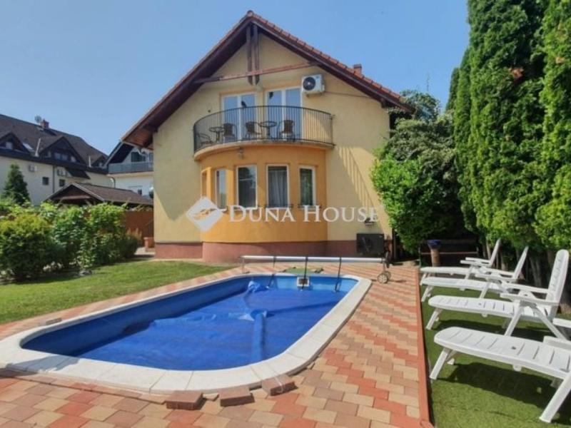 Eladó családi ház Siófok