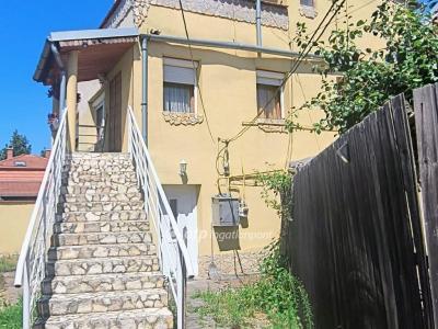 Eladó családi ház Szolnok