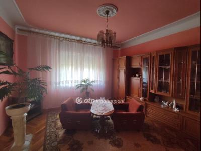 Eladó családi ház Sándorfalva