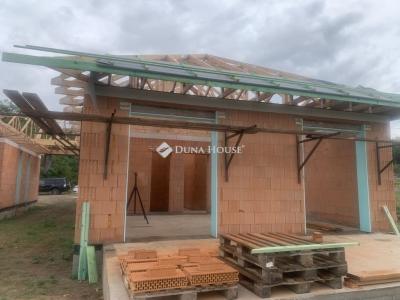 Eladó ikerház Erdőkertes