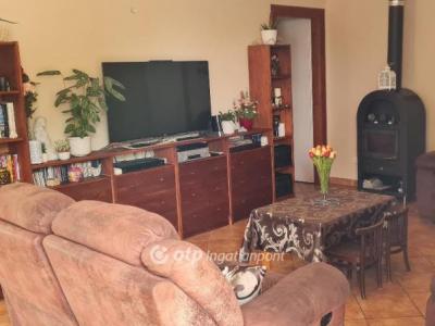 Eladó családi ház Veszprém