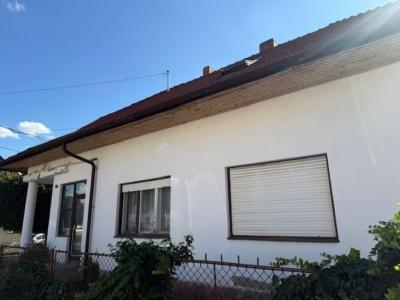 Eladó családi ház Pécs