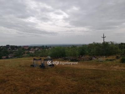 Eladó lakóövezeti telek Fonyód