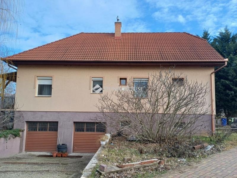 Eladó családi ház Ráckeve