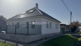 Eladó családi ház Monor