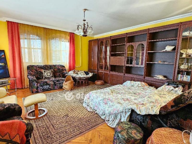 Eladó családi ház Szentes