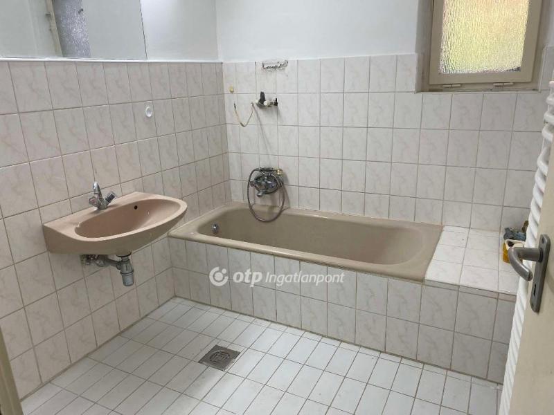 Eladó családi ház Kerepes