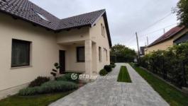 Eladó családi ház Solymár