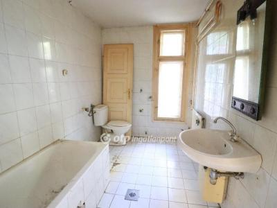 Eladó családi ház Budapest