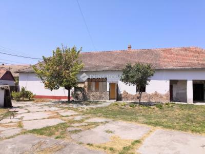 Eladó családi ház Szabadszállás