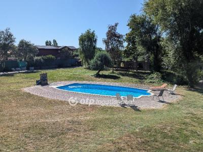 Eladó lakás Velence