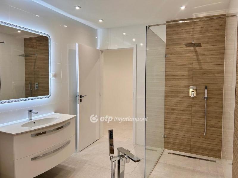 Eladó ikerház Törökbálint