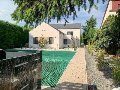 Eladó ikerház Törökbálint