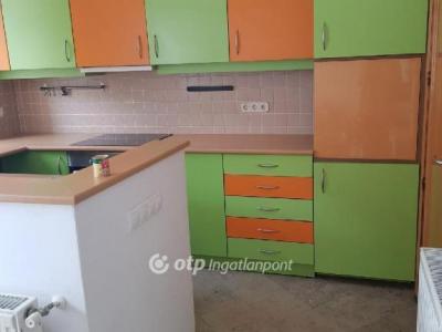 Eladó családi ház Budapest