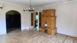 Eladó családi ház Győrújbarát