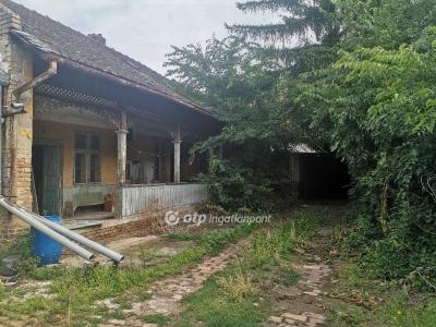 Eladó lakás Békéscsaba