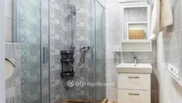 Eladó lakás Balatonkenese