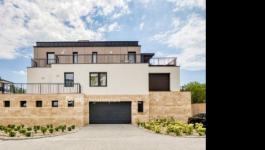 Eladó lakás Balatonkenese