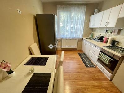 Eladó lakás Dombóvár