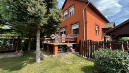 Eladó családi ház Vecsés