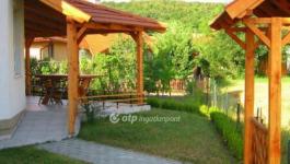 Eladó házrész Gödöllő