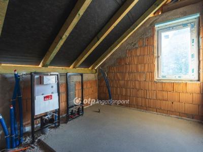 Eladó ikerház Kápolnásnyék