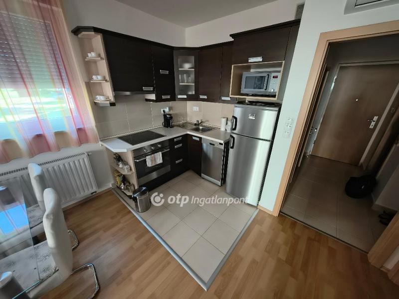 Eladó lakás Siófok