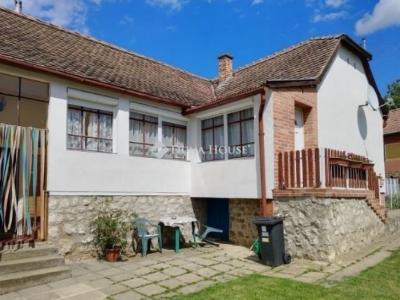 Eladó családi ház Kökény