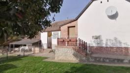 Eladó családi ház Kökény