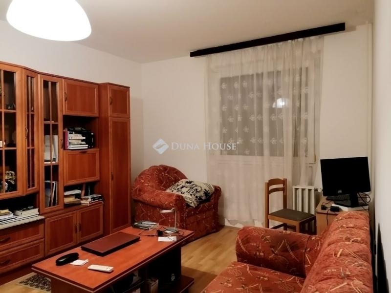 Eladó lakás Pécs